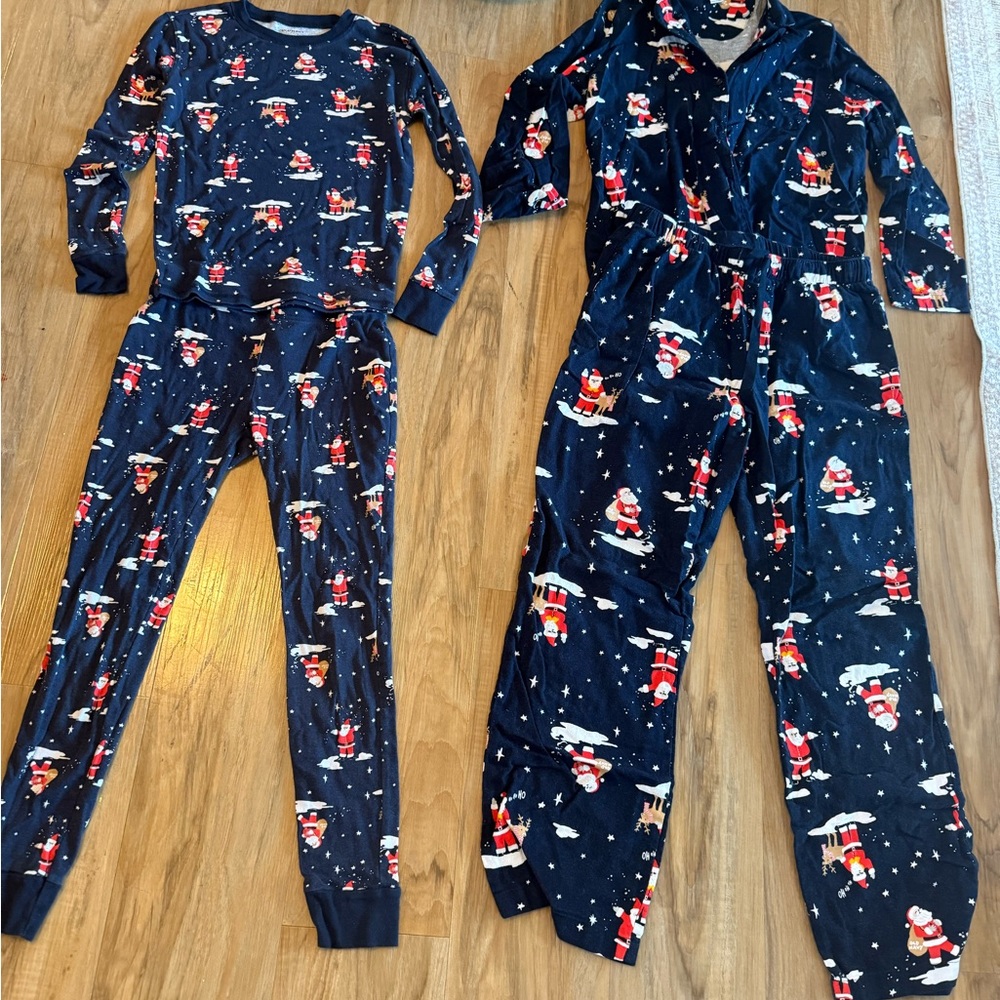 Old Navy Navy Blue Santa Pajama Set